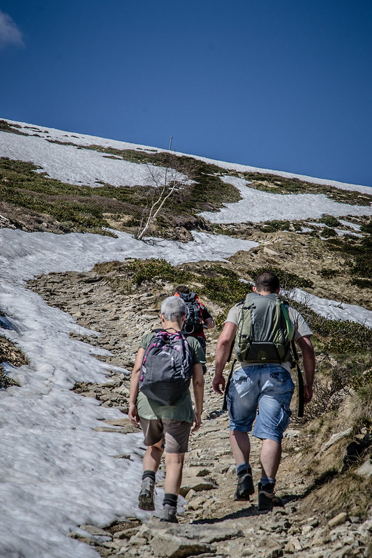 Sentiero per Punta dell'Aquila, neve e rocce