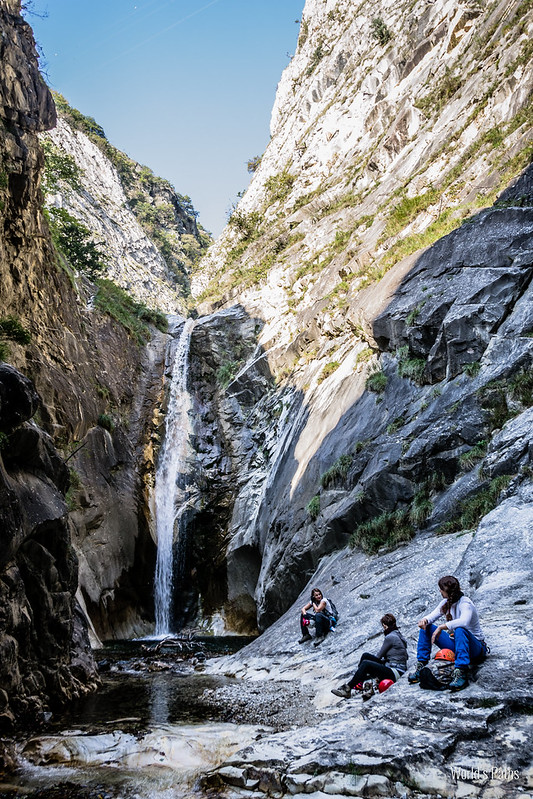 donne da ferrata all'Orrido Di Foresto
