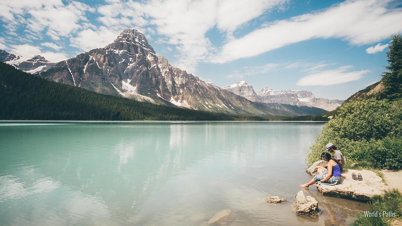Waterfowl lake